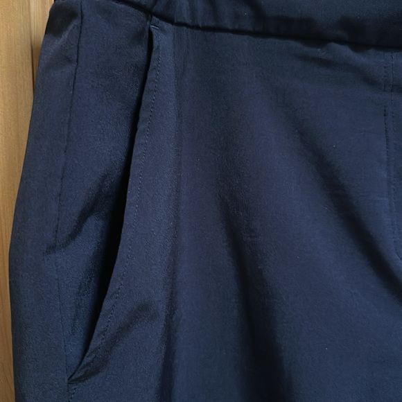 Women's Jones & Co. Shorts - Picture 2 of 9